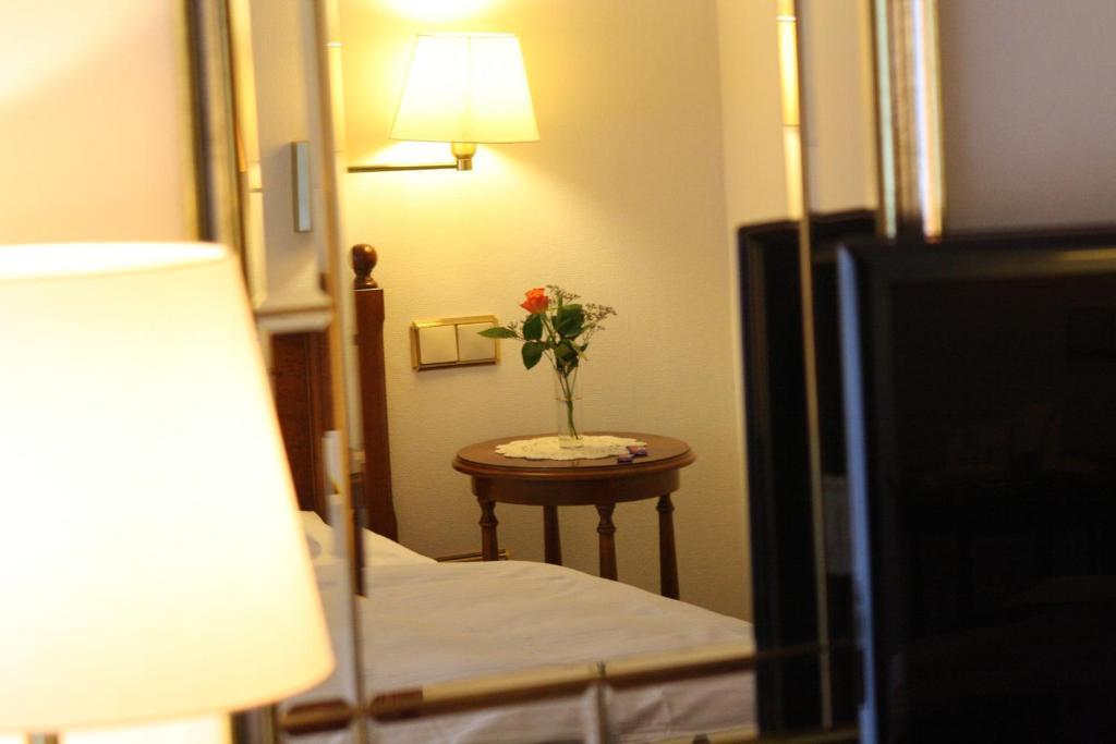 Hotel König-Stuben Bispingen Zimmer foto